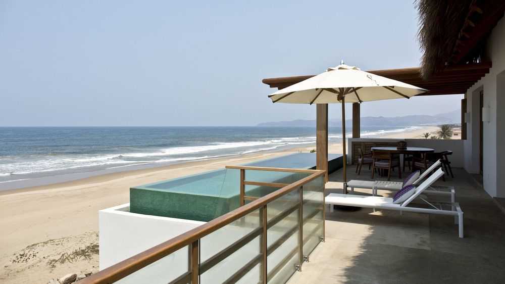 Marea Beachfront Villas Zihuatanejo Kültér fotó
