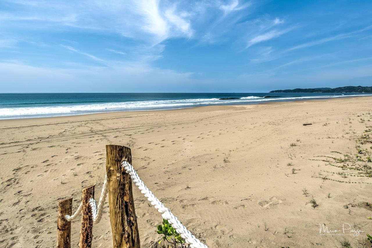 Marea Beachfront Villas Zihuatanejo Kültér fotó