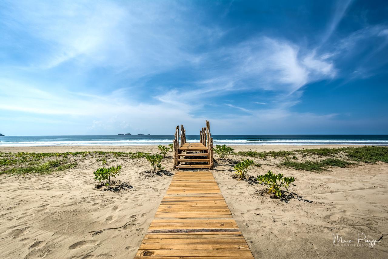Marea Beachfront Villas Zihuatanejo Kültér fotó