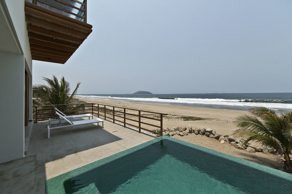 Marea Beachfront Villas Zihuatanejo Kültér fotó